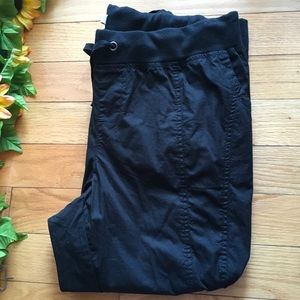 TORRID Size 16 NWOT Black Crop Pants